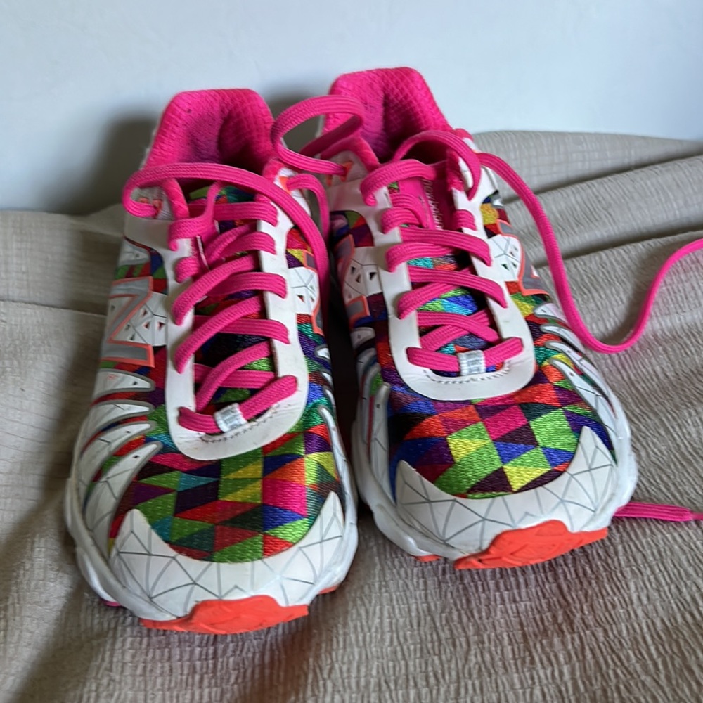Women’s 890v4 Rainbow Size 7b - image 2